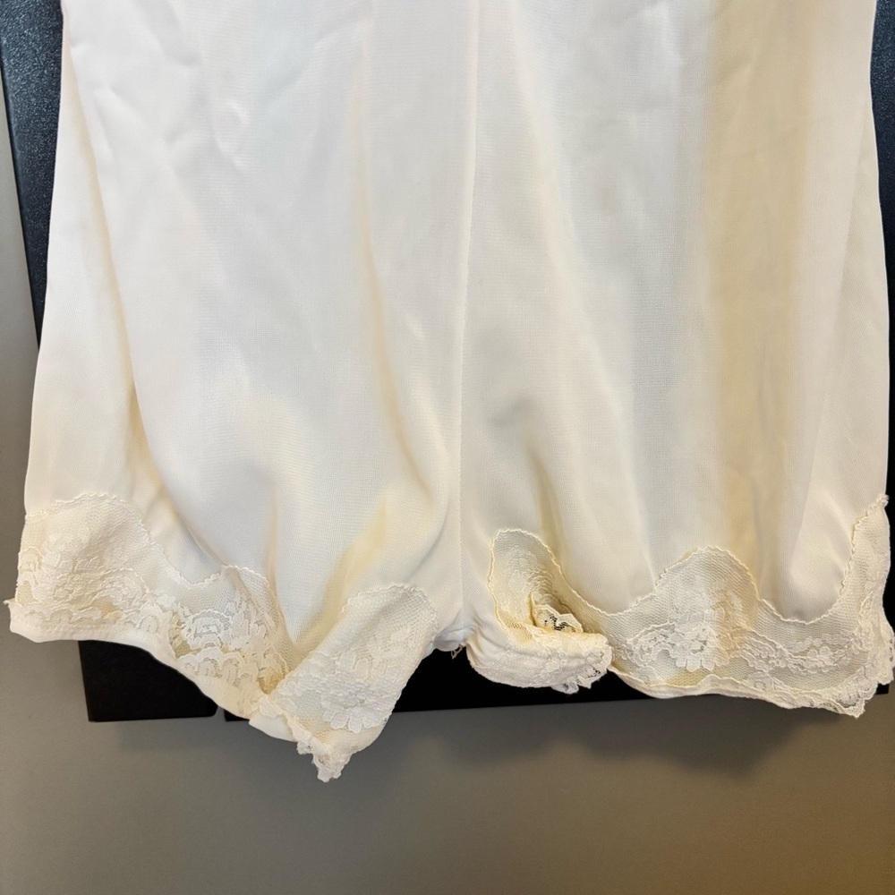 Beeline Vintage Sleeveless Shorts Slip Undergarment - size 34 - Picture 5 of 11